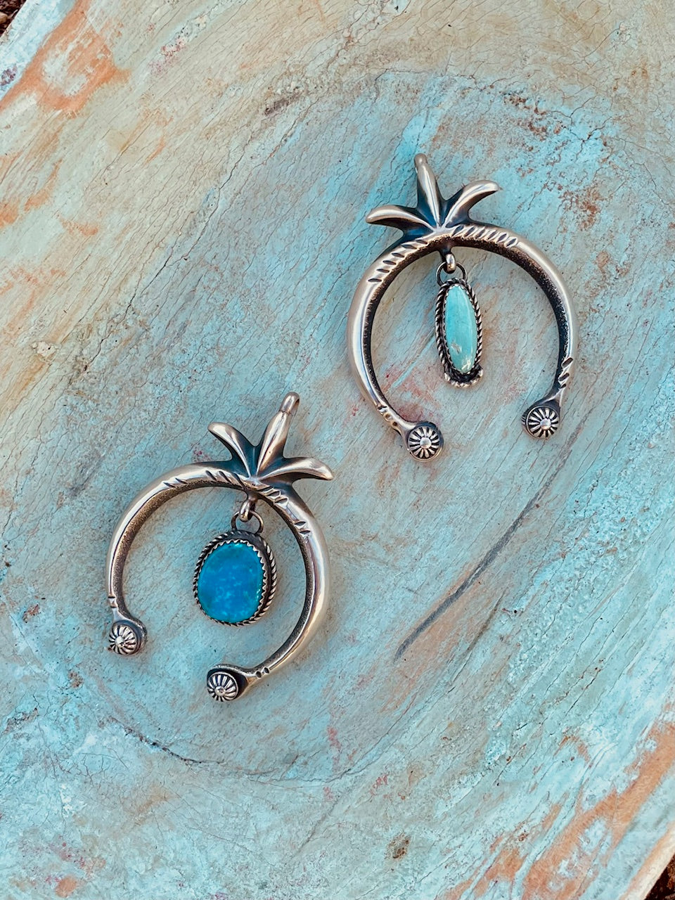 Turquoise Naja Light